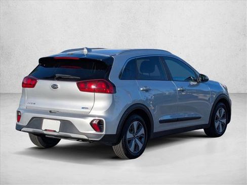 Used 2020 Kia Niro LX image 5