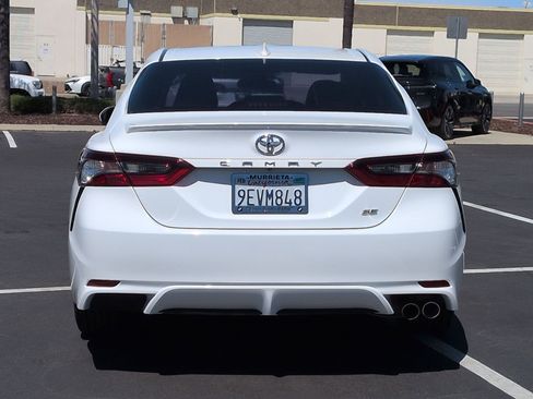 Used 2023 Toyota Camry SE image 9