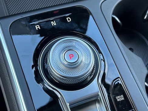 New 2026 Kia Carnival EX image 23