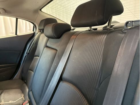 Used 2016 MAZDA MAZDA3 i Touring w/ Popular Equipment Package image 13