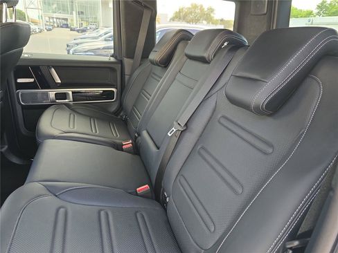 Used 2023 Mercedes-Benz G 550 image 10
