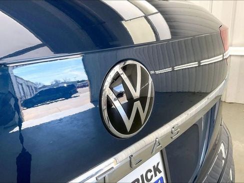 Used 2023 Volkswagen Atlas Cross Sport SEL Premium R-Line AWD/4WD image 32