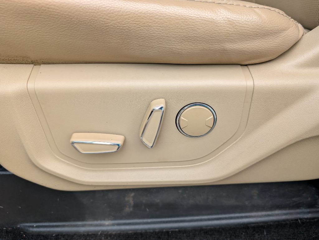 Used 2017 Ford F150 Lariat AWD/4WD image 9