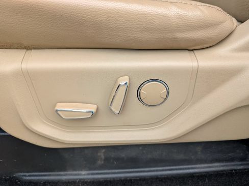 Used 2017 Ford F150 Lariat AWD/4WD image 9
