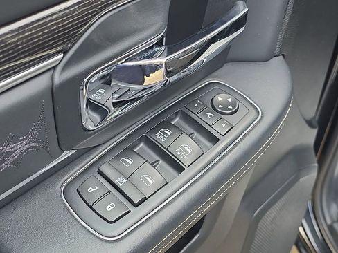 Used 2016 RAM 1500 Limited image 30