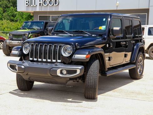 Used 2023 Jeep Wrangler Unlimited Sahara w/ LED Lighting Group AWD/4WD image 22