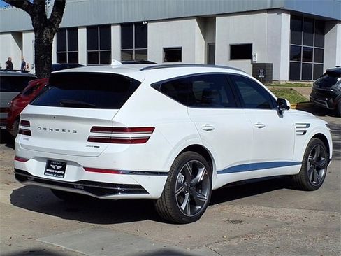 New 2025 Genesis GV80 3.5T Prestige image 3