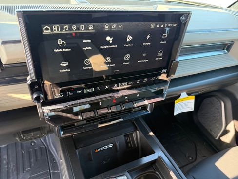New 2026 GMC Hummer EV SUV AWD/4WD image 12