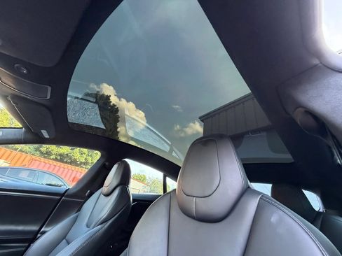 Used 2020 Tesla Model S Long Range AWD/4WD image 30