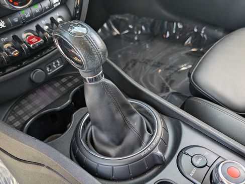 Used 2016 MINI Cooper Clubman FWD image 33