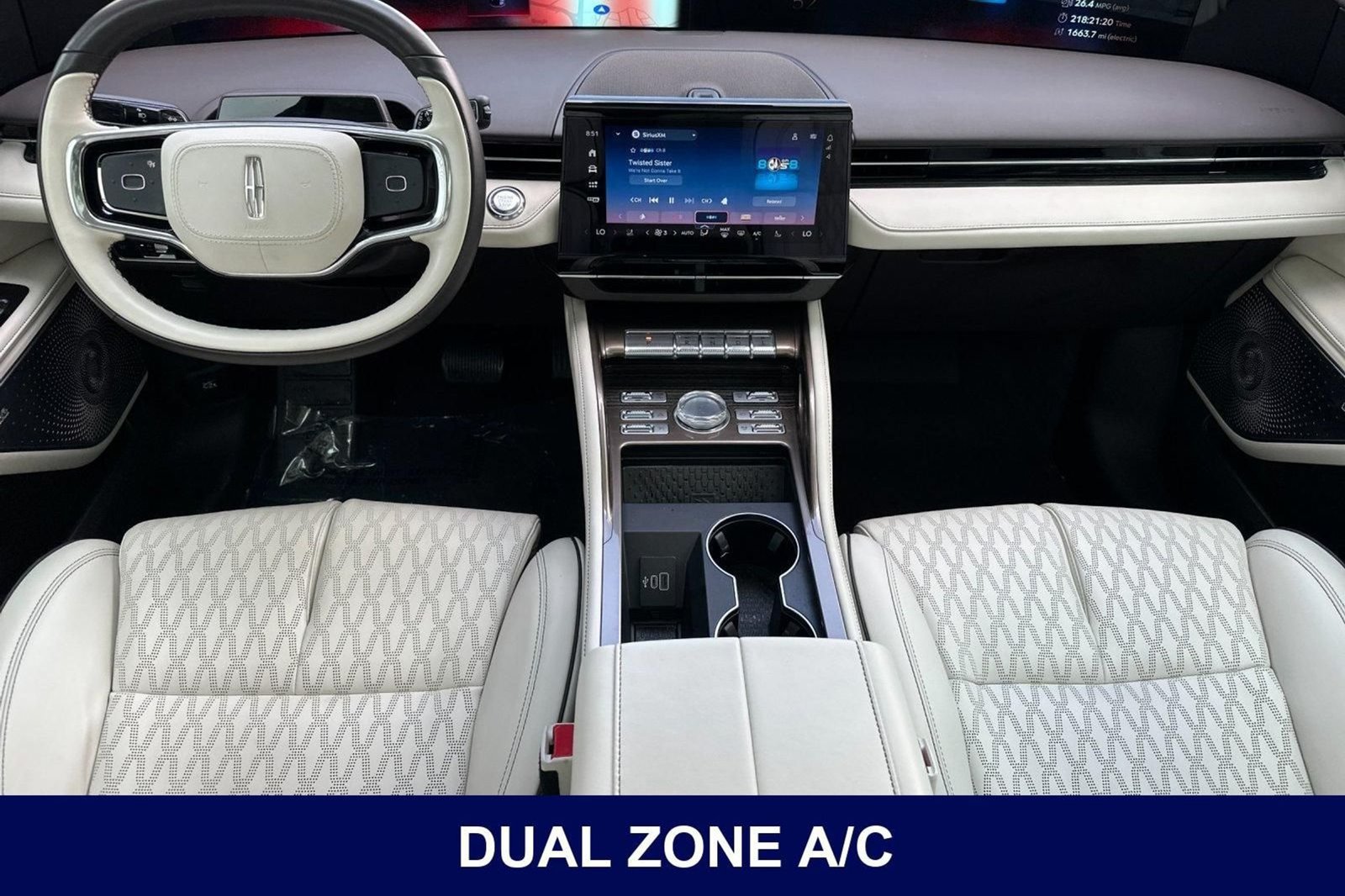 Used 2024 Lincoln Nautilus Black Label AWD/4WD image 17