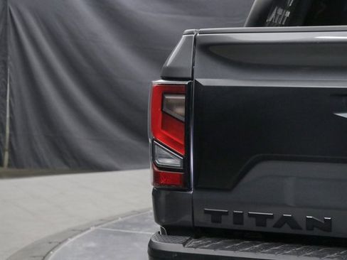 Used 2021 Nissan Titan PRO-4X w/ Pro-4x Utility Package image 12