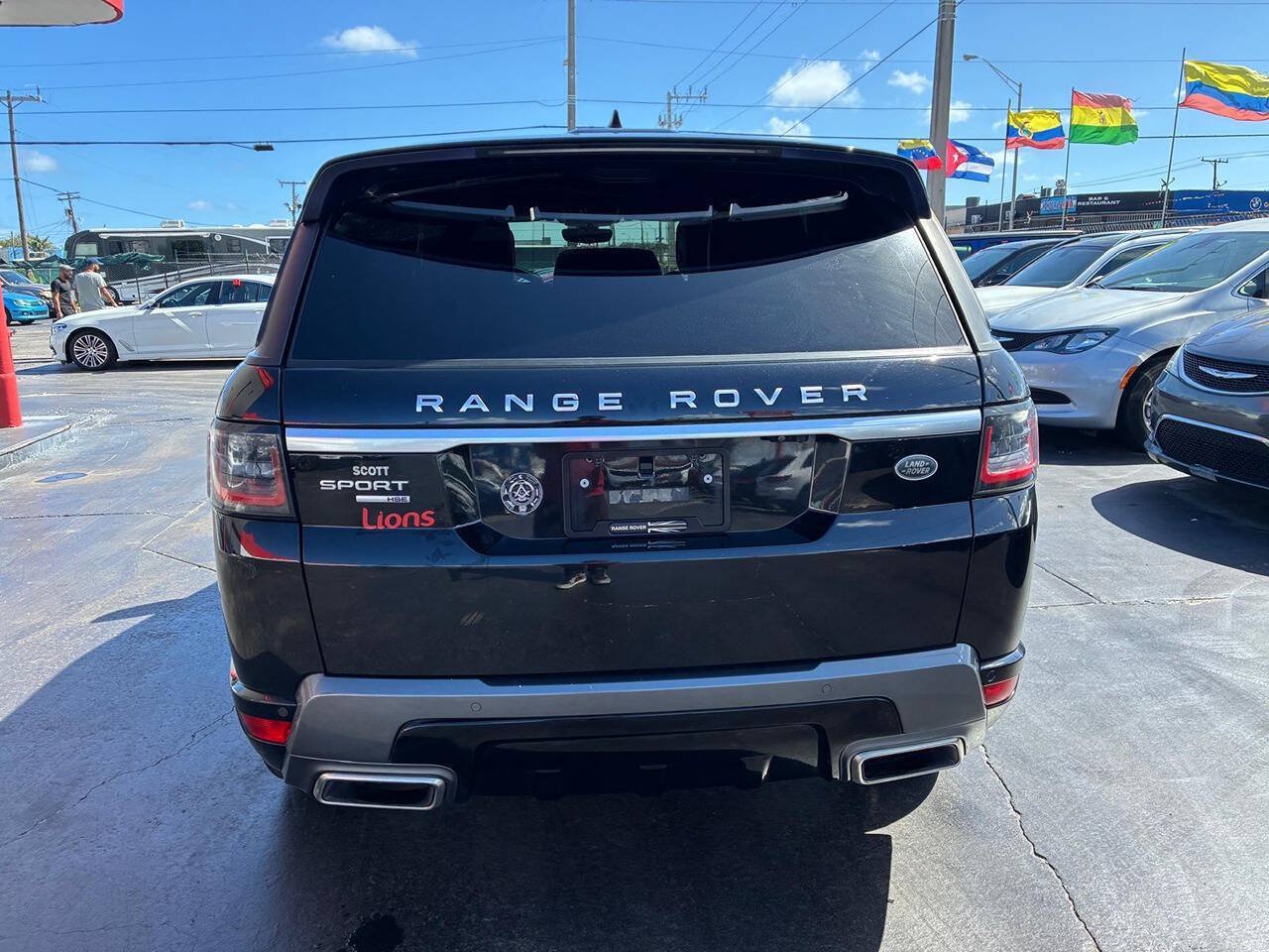 Used 2018 Land Rover Range Rover Sport HSE AWD/4WD image 4