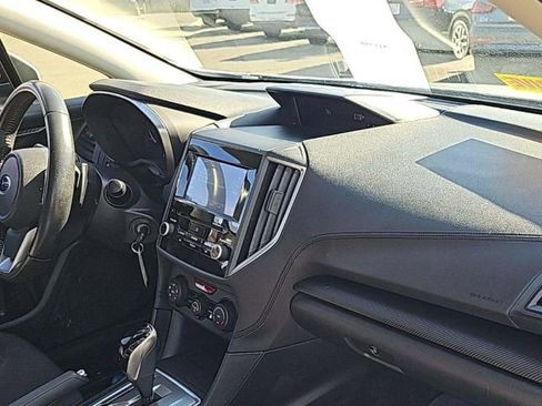 Used 2019 Subaru Crosstrek 2.0i Premium image 16