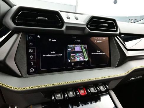 Used 2025 Lamborghini Urus SE AWD/4WD image 10