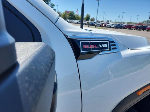 New 2026 GMC Sierra 2500 Pro w/ 1SA Pro Safety Plus Package AWD/4WD image 5
