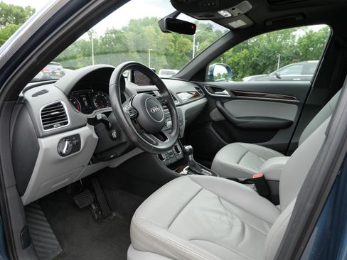 Used 2018 Audi Q3 2.0T Premium Plus AWD/4WD image 12
