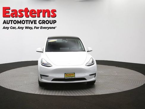Used 2022 Tesla Model Y Long Range AWD/4WD image 46