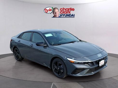 New 2026 Hyundai Elantra Sport FWD image 7