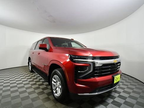 Used 2025 Chevrolet Suburban LS w/ Max Trailering Package image 8