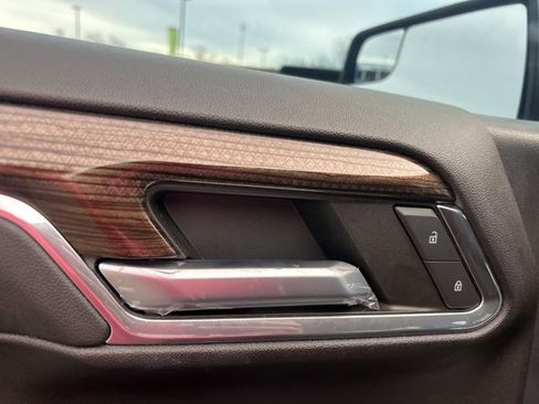 Used 2023 Chevrolet Silverado 1500 RST w/ Convenience Package II image 12