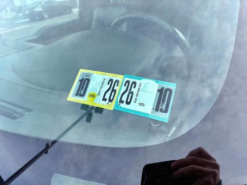 Used 2011 Ford F150 Lariat w/ Lariat Chrome Pkg image 39