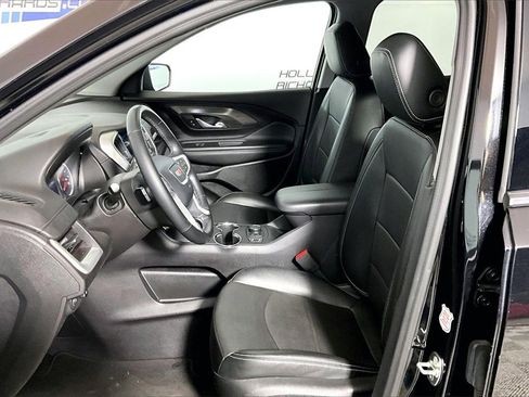 Used 2024 GMC Terrain SLT image 20