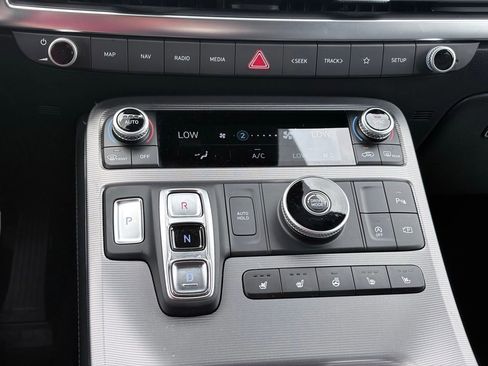 Used 2024 Hyundai Palisade Calligraphy FWD image 11