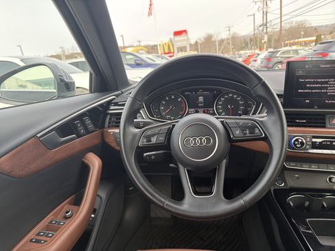 Used 2022 Audi A4 2.0T Premium w/ Convenience Package image 7