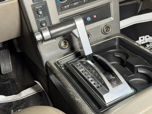 Used 2003 HUMMER H2 w/ Preferred Equipment Group AWD/4WD image 31