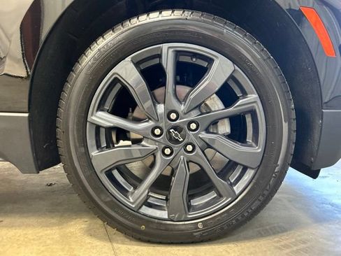 Used 2024 Chevrolet Equinox RS AWD/4WD image 11
