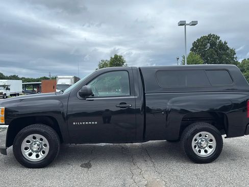Used 2013 Chevrolet Silverado 1500 W/T w/ LS Package RWD image 2
