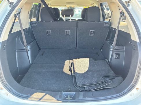 Used 2017 Mitsubishi Outlander ES AWD/4WD image 17