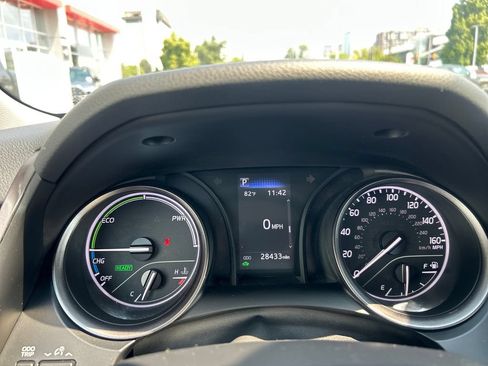 Certified 2024 Toyota Camry SE FWD image 18