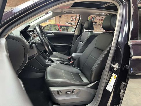 Used 2019 Volkswagen Tiguan SEL AWD/4WD image 22