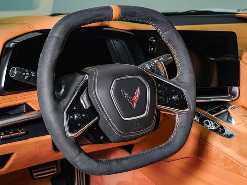 Used 2021 Chevrolet Corvette Stingray Premium Cpe w/ Z51 Performance Package RWD image 24