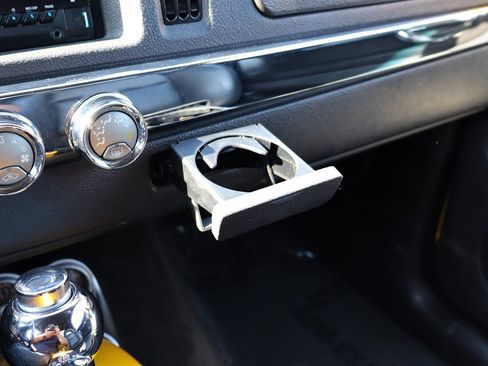 Used 2003 Chevrolet SSR w/ Preferred Equipment Group image 53