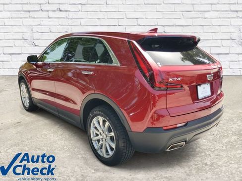 Used 2023 Cadillac XT4 Luxury FWD image 2