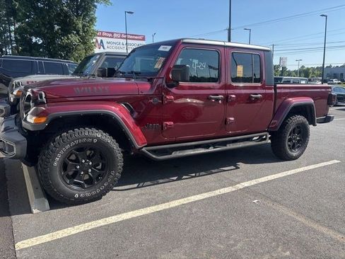Used 2022 Jeep Gladiator Sport AWD/4WD image 2