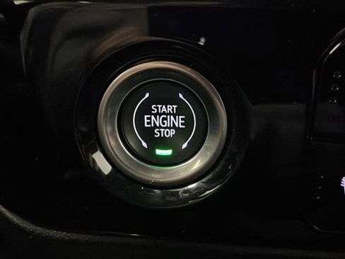 Used 2023 GMC Sierra 1500 SLE AWD/4WD image 21
