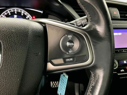 Used 2018 Honda Civic Sport image 11