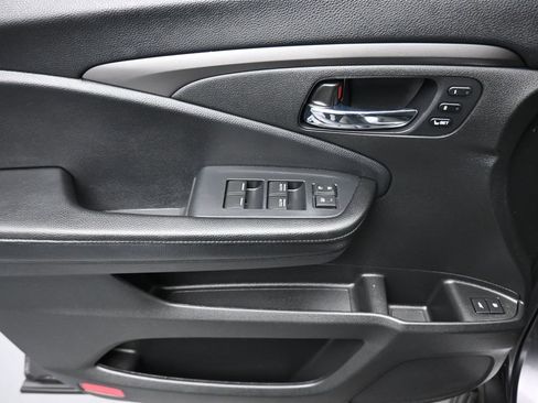 Used 2019 Honda Pilot EX-L image 10