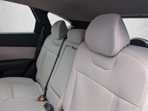 New 2026 Hyundai Tucson SE image 17