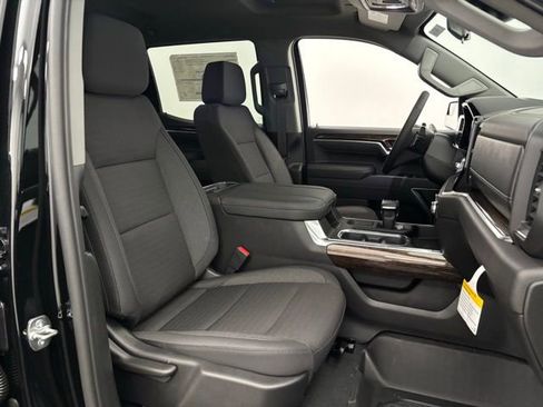 New 2026 GMC Sierra 1500 Elevation image 32