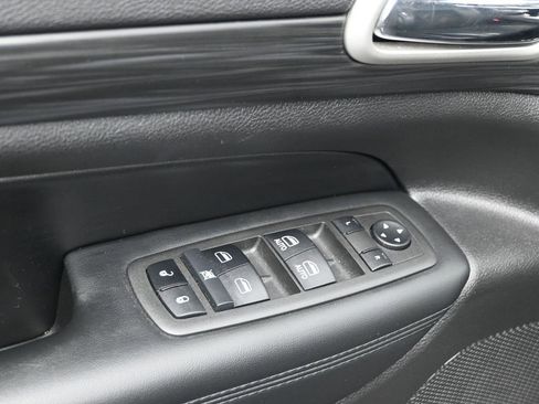 Used 2021 Jeep Grand Cherokee Laredo X image 17