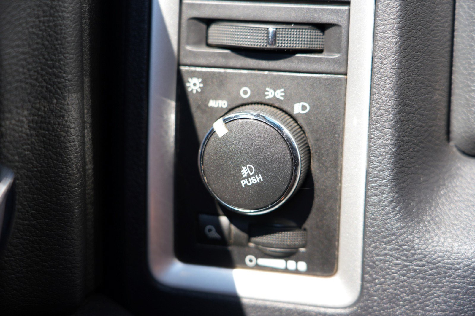 Used 2012 RAM 1500 Sport w/ Remote Start & Security Group AWD/4WD image 15
