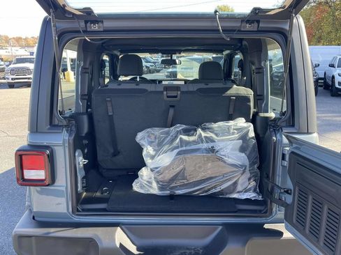 New 2026 Jeep Wrangler Sport AWD/4WD image 33