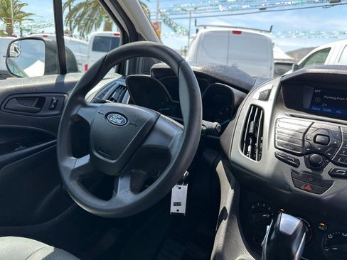 Used 2017 Ford Transit Connect XL image 32