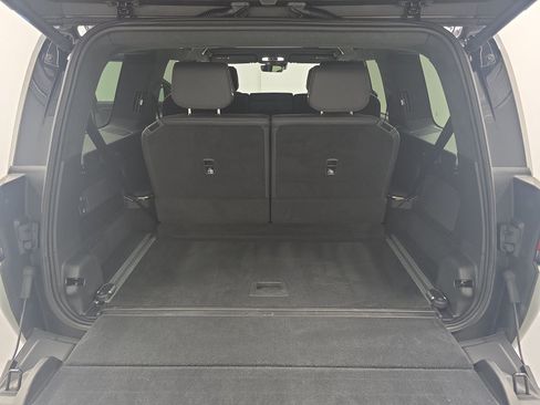 Used 2023 Rivian R1S Launch Edition AWD/4WD image 15