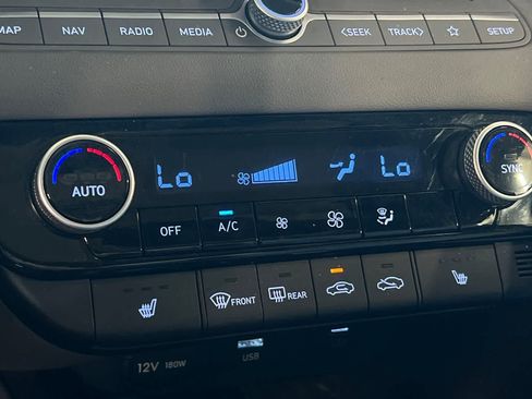 Used 2025 Hyundai Elantra SEL FWD image 22